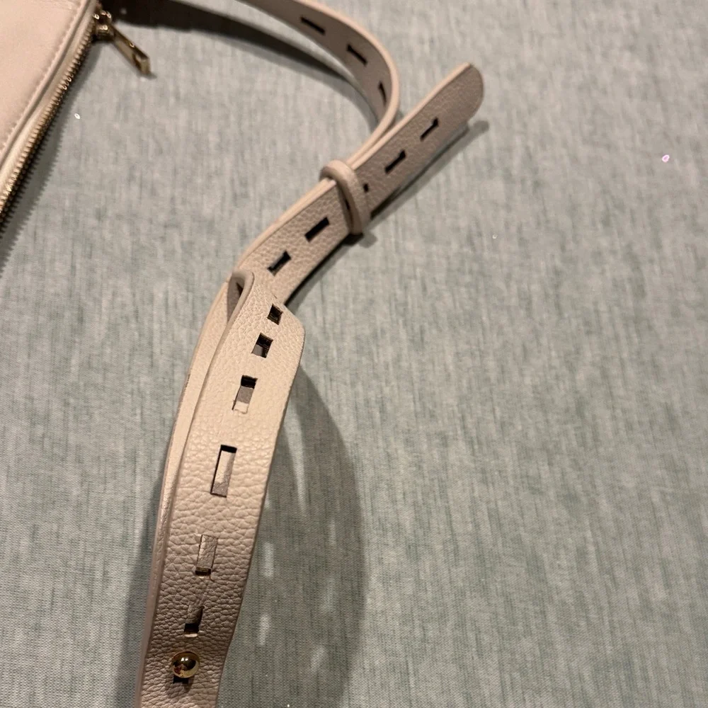 Elegant Cream Shoulder Bag